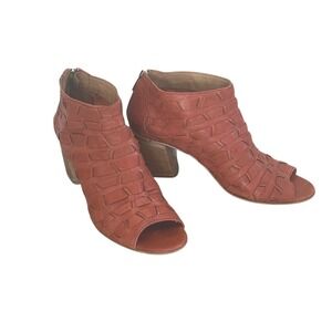 Ego Trip Woven Leather Booties Sz 40 Open Toe Stacked Heel Boho Euro Sandal Scan